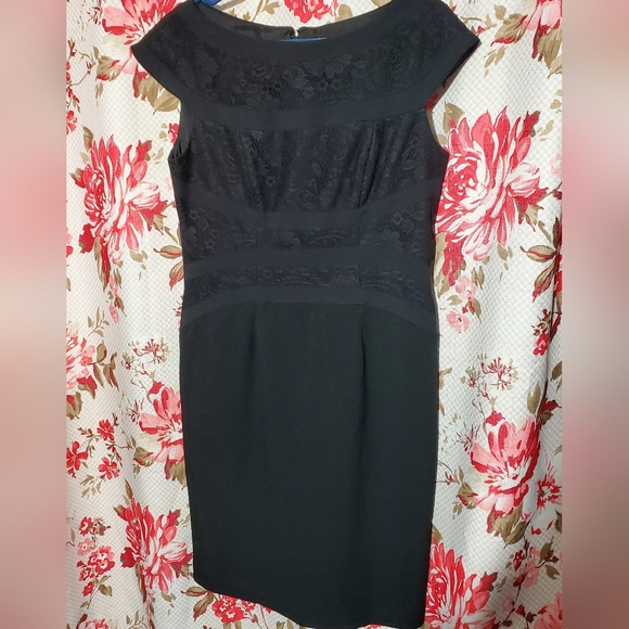 Adrianna Papell Dresses & Skirts - Adrianna Papell Black Lace Mini Dress 10